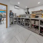 מלון Mm