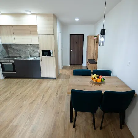 Mm Ξενοδοχείο *