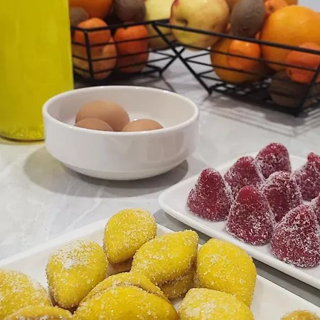 Mm Ξενοδοχείο *